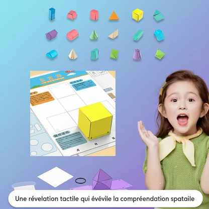 Enfant émerveillée formes géométriques 3D colorées
