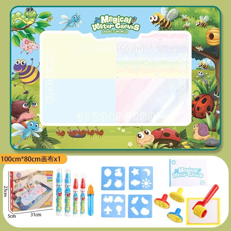 Tapis dessin à l’eau magique Montessori | 100×80 ou 80×60 cm | 18 Motifs | Dos Nylon | Zéro Tache | Réutilisable