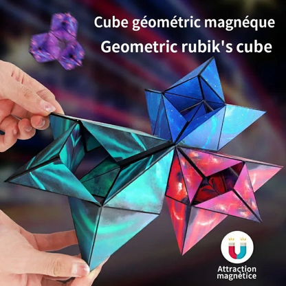 Cube géométrique magnétique en évolution