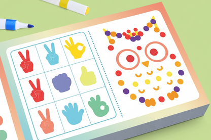 Pages hibou et gestes de la main — fond teal