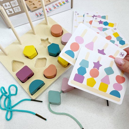 Puzzle bois, perles à lacer montessori motricité fine préscolaire